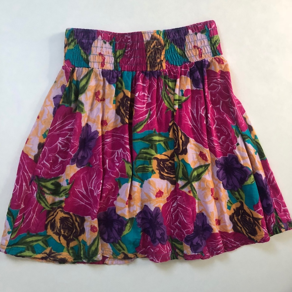 Flower patterned skirt